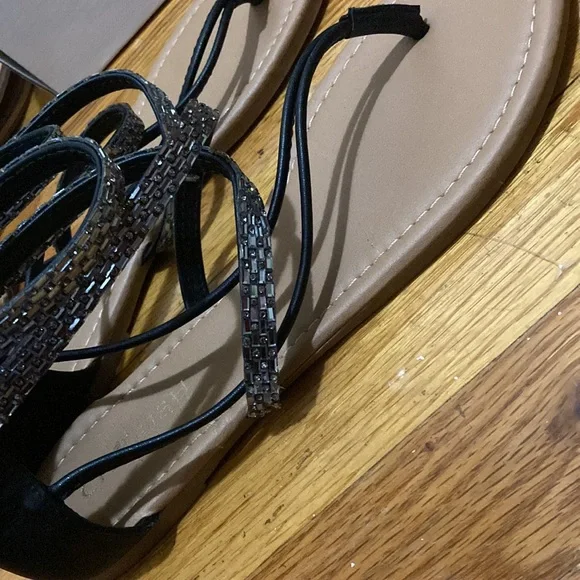 Sandals - Picture 4 of 5